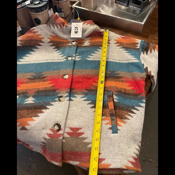 Aztec Rancher Yellowstone Shacket Jacket - Picture 10 of 12